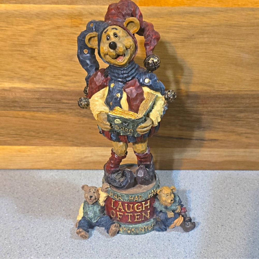 Boyds Carvers Choice Jester Q. Funnybones Bear Figurine 1999 Resin Laugh Often